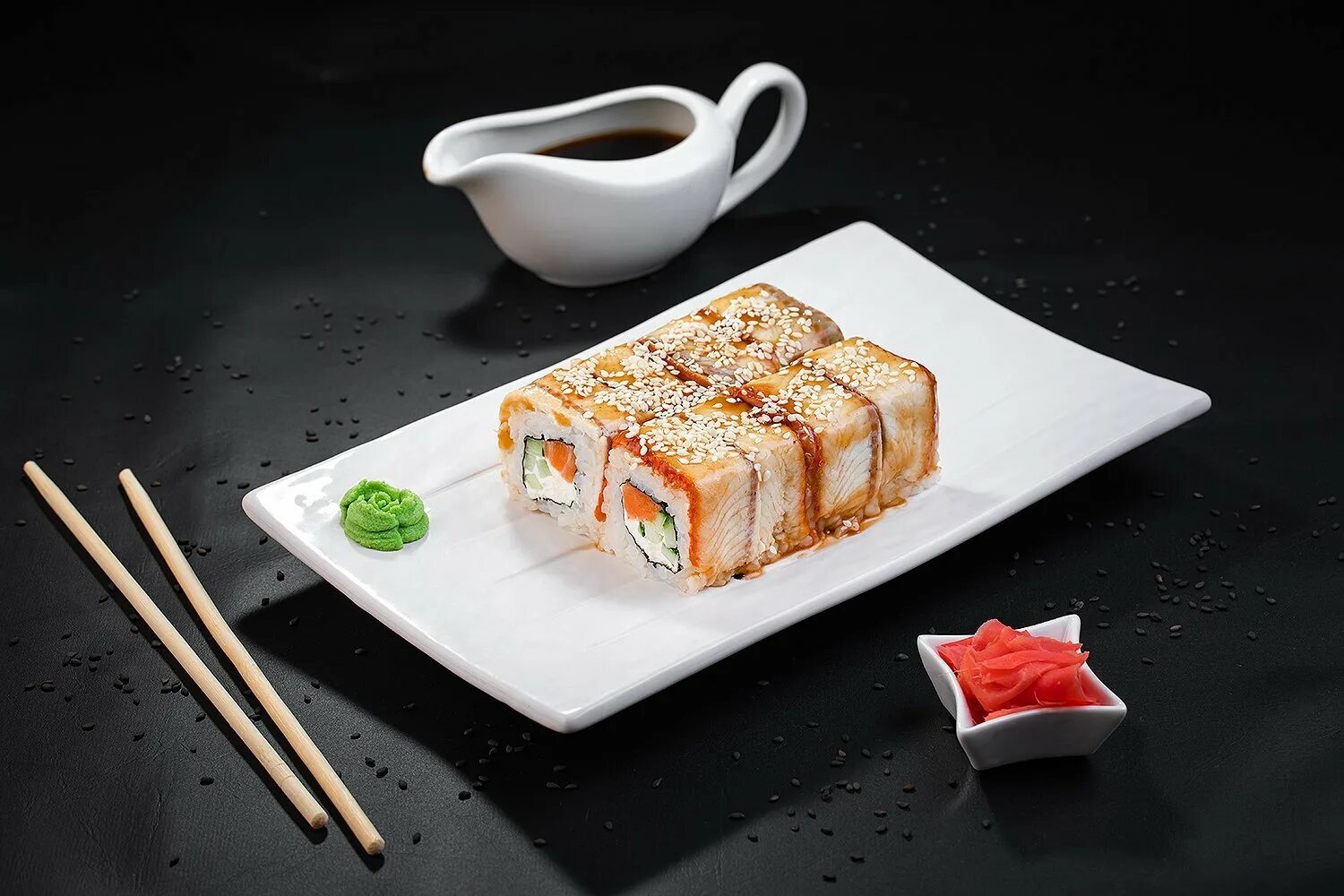 Море суши. Калифорния лава ролл состав. Набор для суши. Кавасаки суши. Сет фирменный.