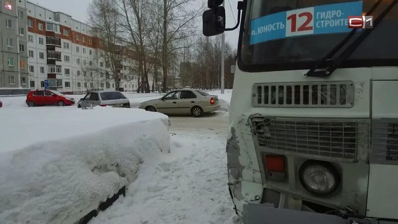 Сайт спопат сургут. Автобусы Сургут. СПОПАТ Сургут 45 автобуса. Автовокзал Сургут. Автобусы в Сургуте в 2000.