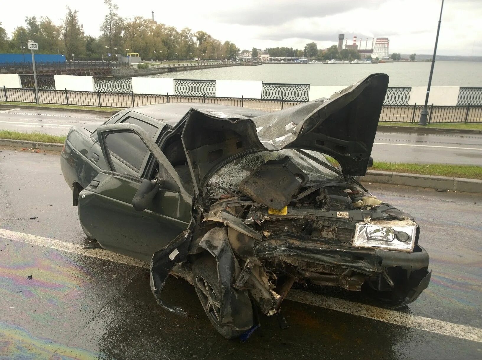 сгорел автобус ижевск. перекресток удмуртская 10 лет октября. 30 лет октября ижевск. чп дтп ижевск удмуртия 07052022. дтп в удмуртии за последние 3 дня.