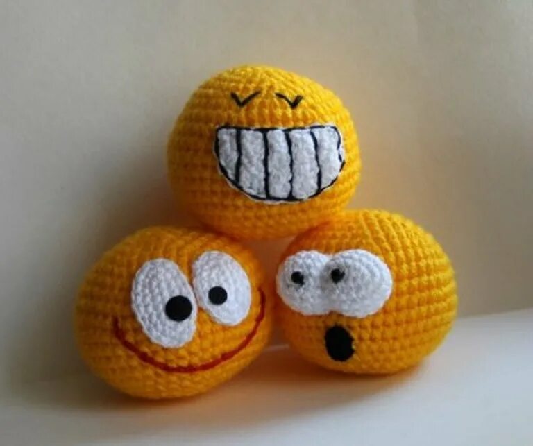 вязаные смайлики крючком. вязаные смайлики. вязание крючком смайлики. вязаные смайлики крючком. вязание крючком смайлики.