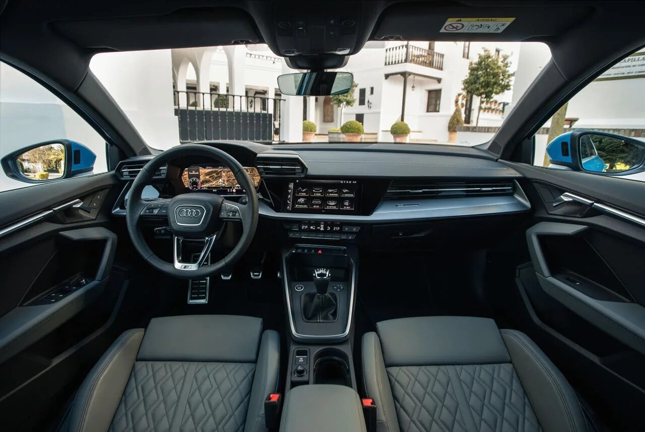 Тест драйвы 2020 года. Audi a3 2021 Interior. Ауди а3 2020 салон. Audi a3 Sportback 2020 Interior. Audi a3 2022 Interior.