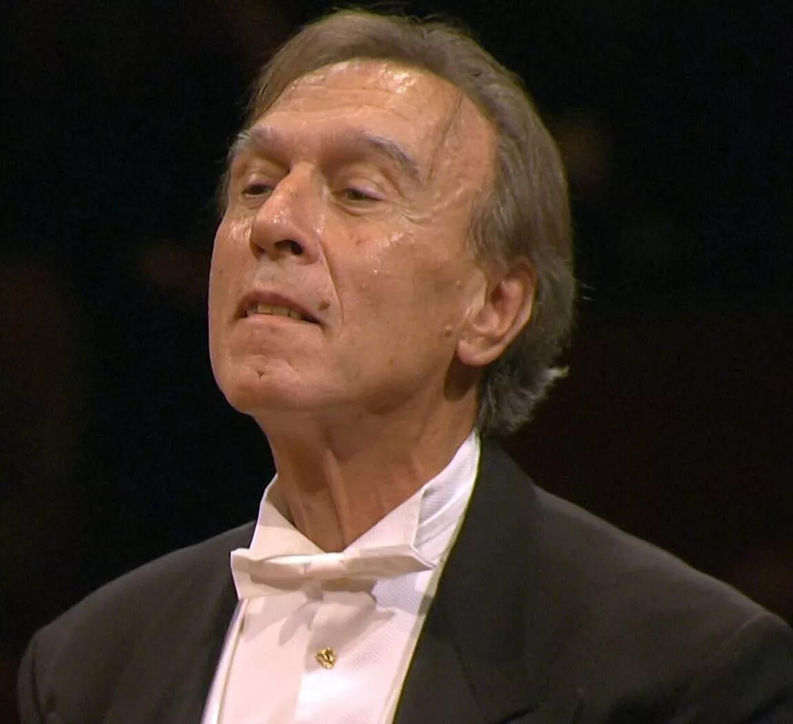 1933). Клаудио аббадо. Аббадо мадрид клаудио. Клаудио аббадо. Могила клаудио аббадо.