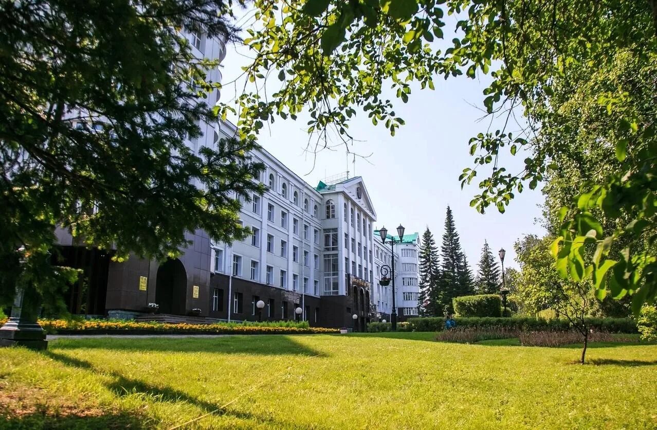 Дом правительства хмао. Здание правительства хмао. Правительство ханты-мансийского автономного округа - югры. Дума хмао-югры. Ханты-мансийск дом правительства.