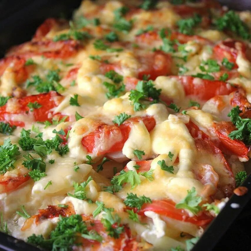 Мясо по французски. Сложные гарниры из овощей. Гарнир к мясу по французски. Свинина запеченная с овощами. Паста орзо стейк.