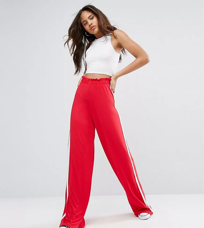 штаны с широкими штанинами. брюки с широкими штанинами. широкие черные штаны мужские. широкие штаны женские школьные. укороченные штаны женские страдивариус.