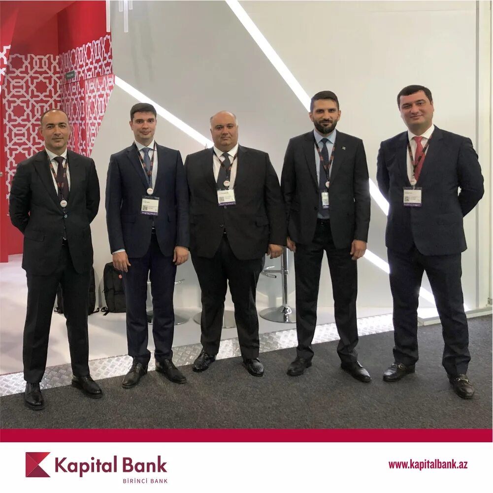 Cb kapitalbank az. Kapital Bank Azerbaijan. Владелец Kapital Bank в Баку. Kapital Bank Халглар Достлугу. Баку Ахмед Бек Агаев, 41 Kapital Bank.