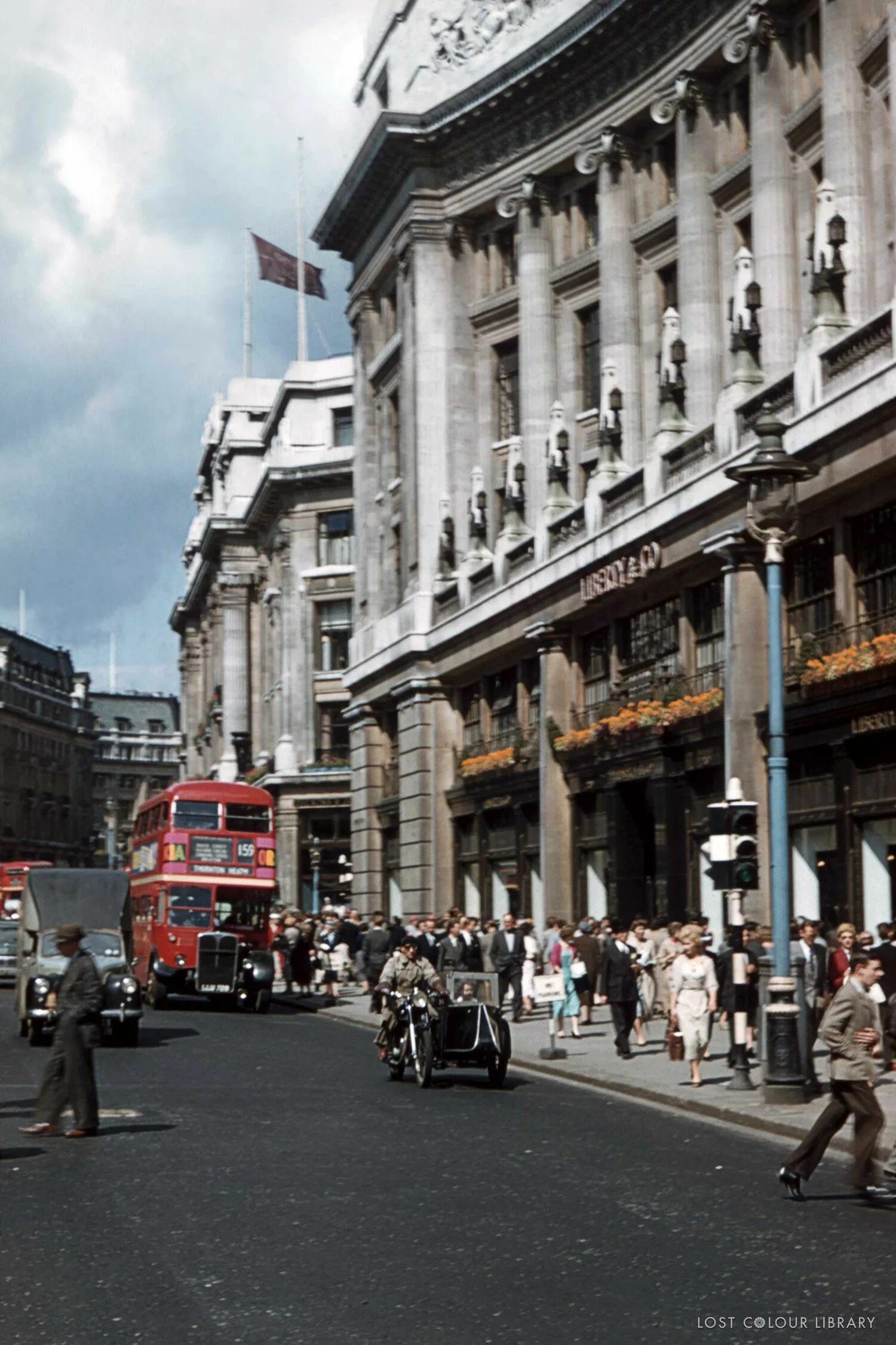 Лондон 1950-е. Лондон 1950 сейчас улицы. 1949 Год Лондон. Lost london