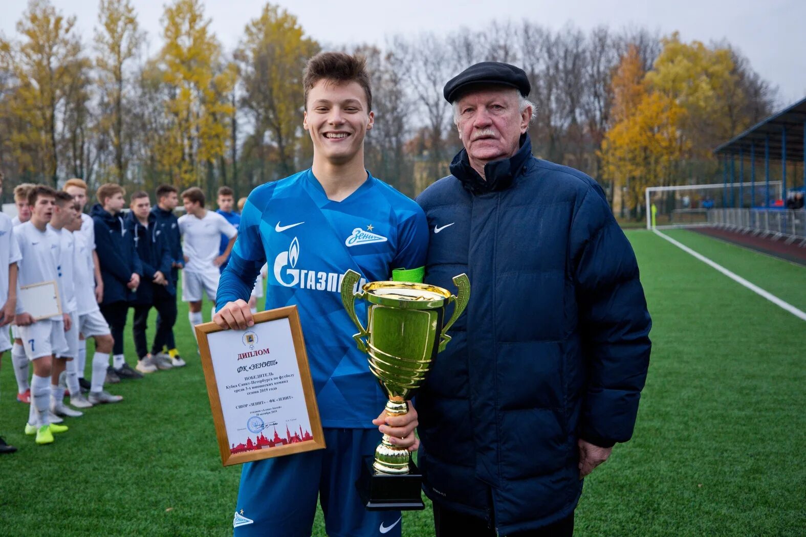 Кубок санкт петербурга футбол. Кубок Санкт-Петербурга по футболу. Студенческий футбол. Кубок Питера футбол студента. Кубок "Скулидаса" футбол Петербург.