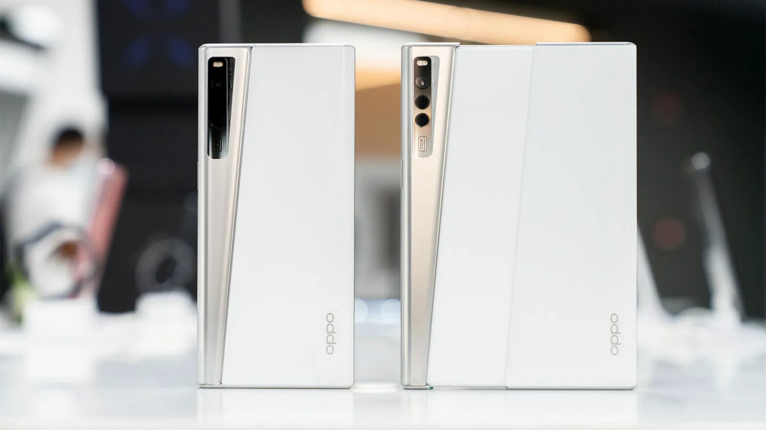 Раздвижные смартфоны 2025. Oppo x 2025. oppo 2025 смартфоны. oppo x 2025 раздвижной. телефон oppo x 2025.
