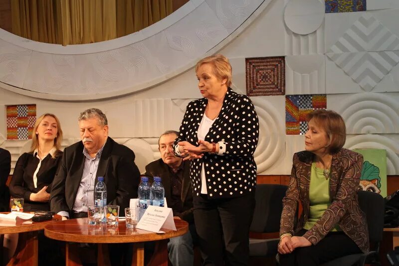 Ледяной городок челябинск 2023. Текслер в озерске фото. Открытие спортивного мероприятия. Высота озерск ледовая арена открытие. Драка в челябинской школе.