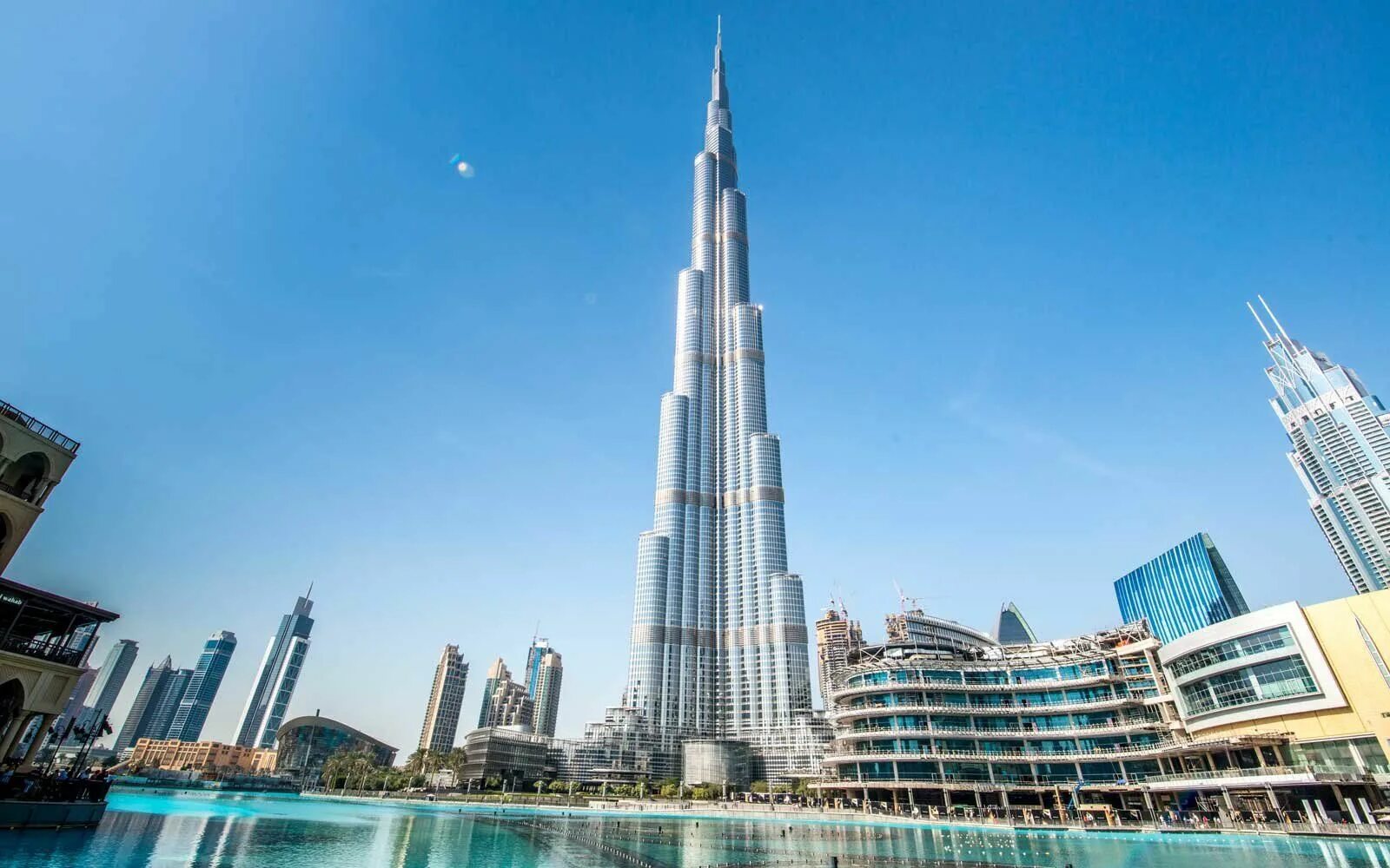 Небоскреб Бурдж-Халифа (ОАЭ, Дубай). Бурдж Халифа высота. Бурдж Халифа – 828 метров. Бурдж-Халифа высота башни. Халиф здание в дубае