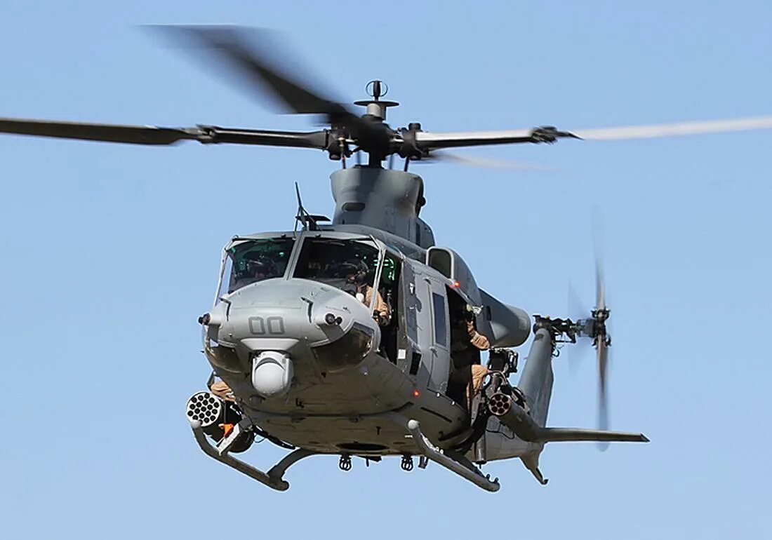 Uh 1y venom. Uh-1y venom вертолет. Uh 1y venom. Вертолет uh-1y. Вертолет uh-1y.
