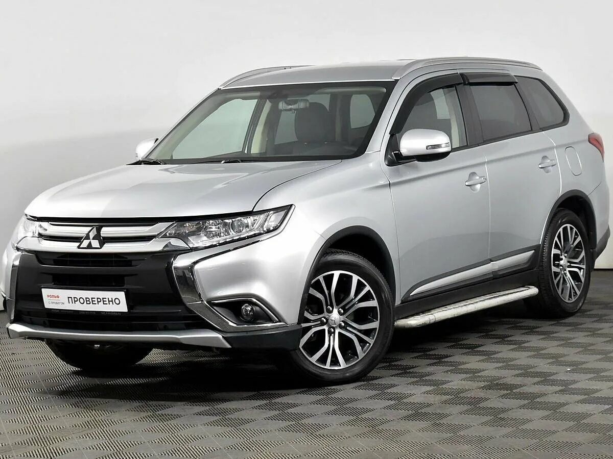 Купить митсубиси 2018. Mitsubishi Outlander 2018. Митсубиси аутлэндер2018. Mitsubishi Outlander 2015. Мицубиси Аутлендер 2018.