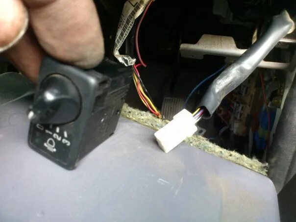 Корректор фар приора 1. Корректор фар волга 3110. Механический корректор фар ваз 2110. Корректор фар ауди 100 с4. Корректор фар гидравлический 2108.