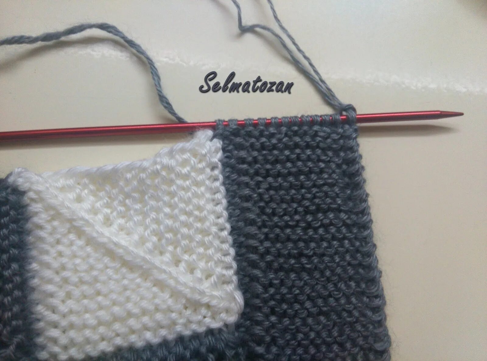 Красивая лицевая гладь. Красивый край вязаного изделия. Край платочной вязкой. Край платочной вязкой. Вязаный шарф спицами.