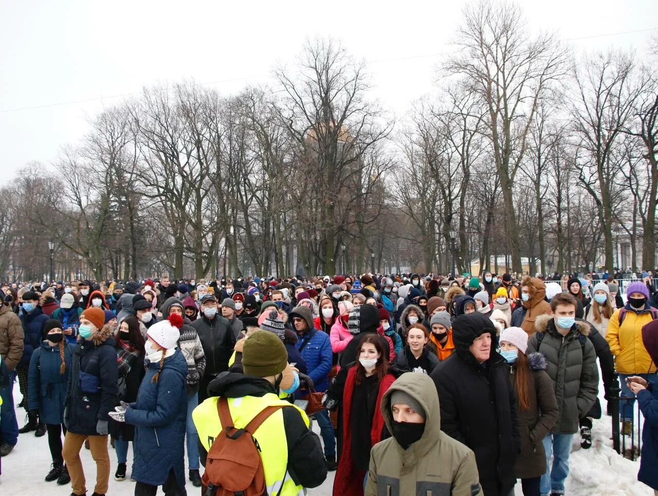 Новости 1 1 новости 5 канал. СПБ снимки с митингов на Марсовом поле. Невские новости.