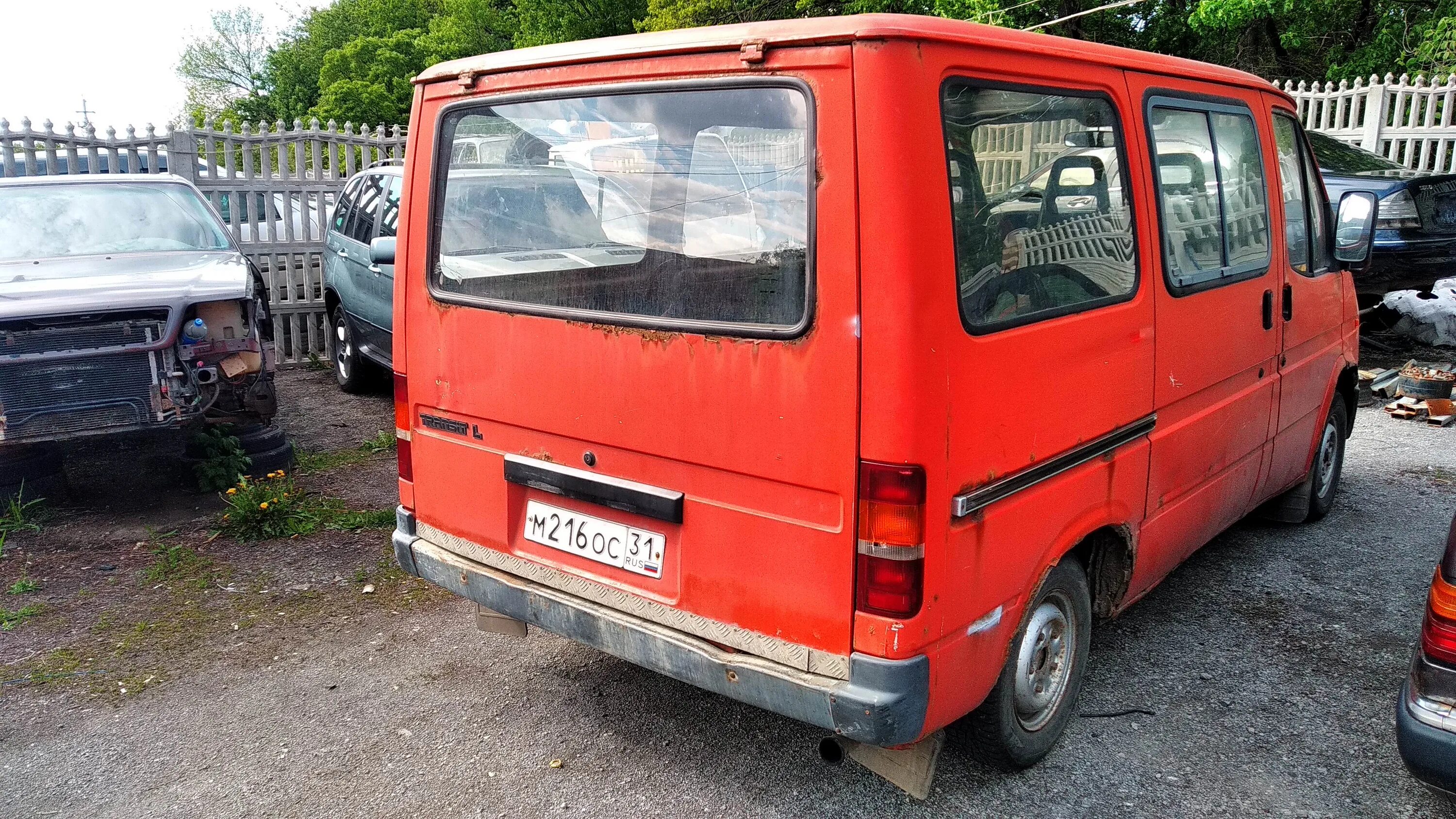 Ford transit 2000. Форд транзит 1991 года. Форд транзит 91. Показать ford transit 91 года выпуска. Ford transit ремонтная мастерская.