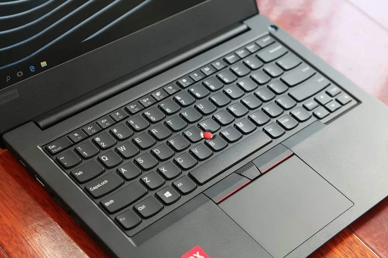 Леново проверить ноутбук. Lenovo THINKPAD e480. Lenovo THINKPAD Edge e480. THINKPAD Edge 480. Ноутбук Lenovo THINKPAD Edge e480.