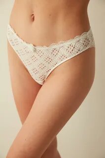Panties va paypoqlardagi fotosurat