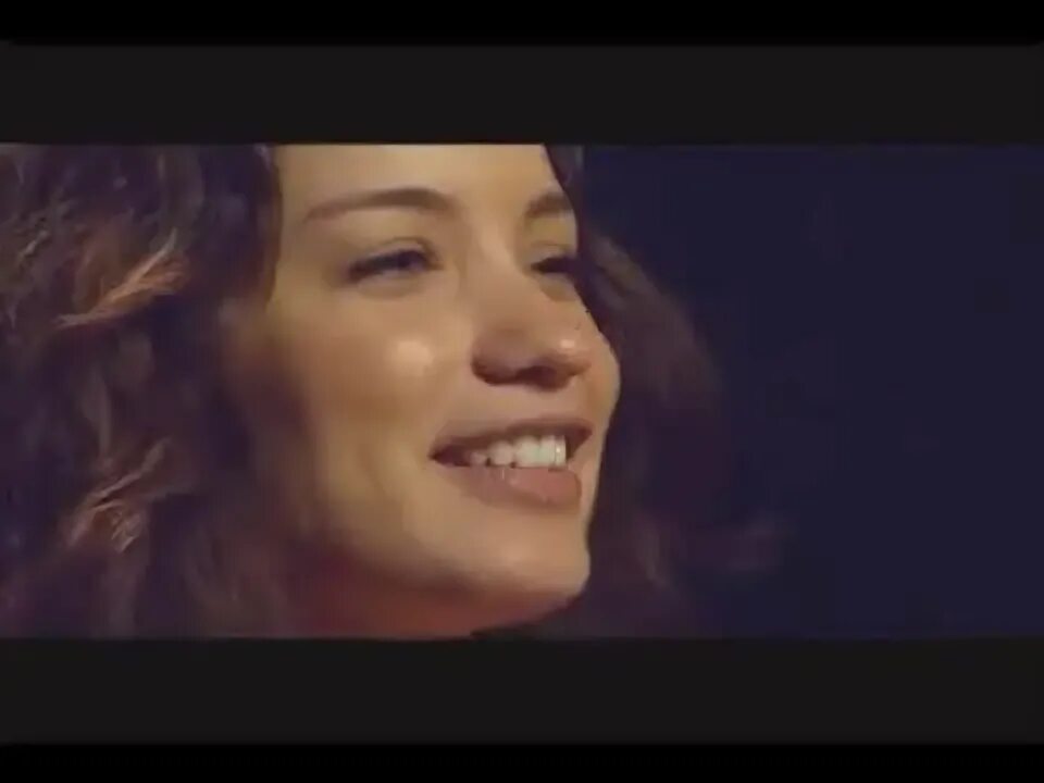 Виктория дайнеко стоп куда же я иду. Виктория дайнеко стоп. Вика дайнеко стоп. Вика дайнеко стоп куда же я иду. Я зима виктория дайнеко.