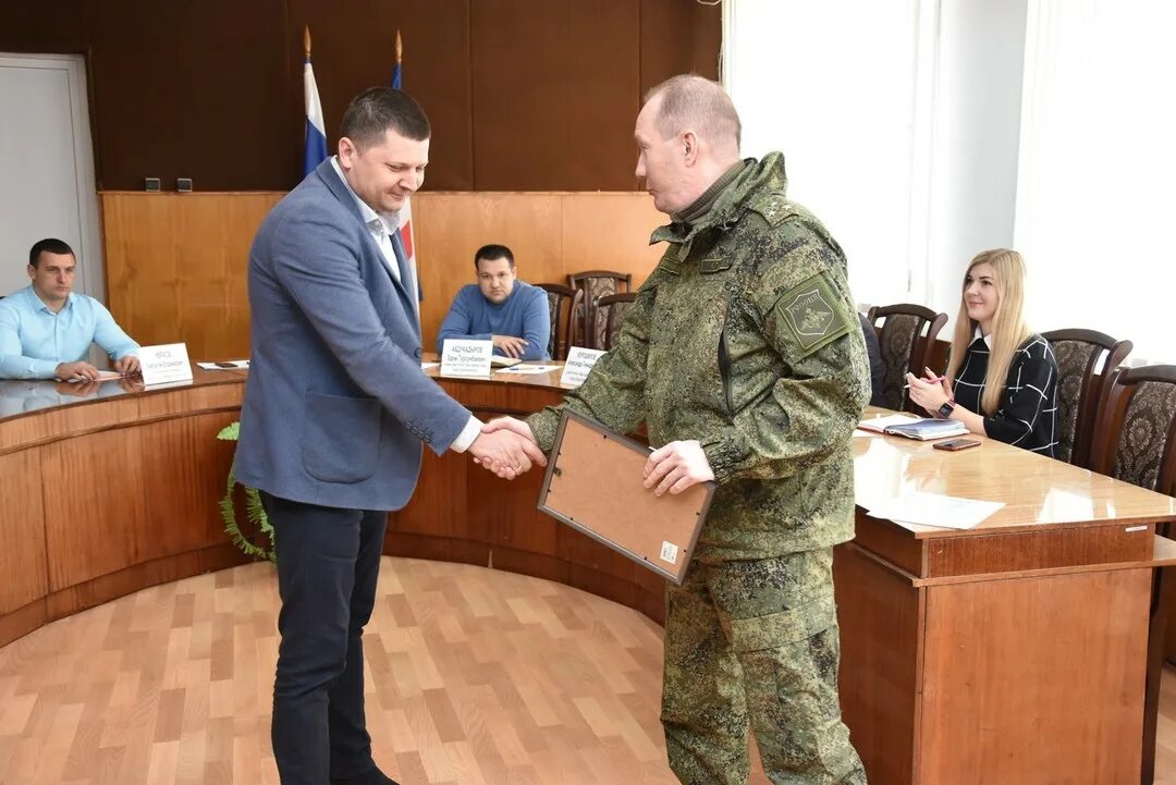 Крым награждение. Награждение военнослужащих. Военный комиссариат Красноперекопск. Наградили военных.