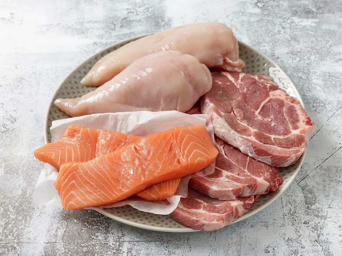 Мясо рыба дети. Мясо рыба. Мясо рыба курица. Нежирное мясо и рыба. Нежирное мясо.