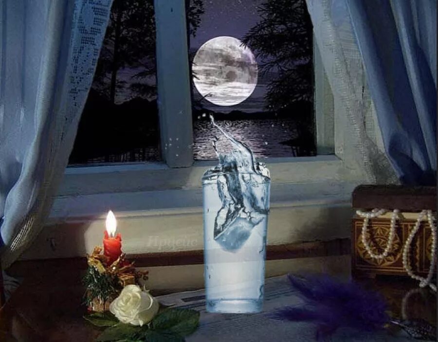 Свечи на полнолуние. Луна в окне. Окно ночью. Свеча в окне. Зимнее окно.