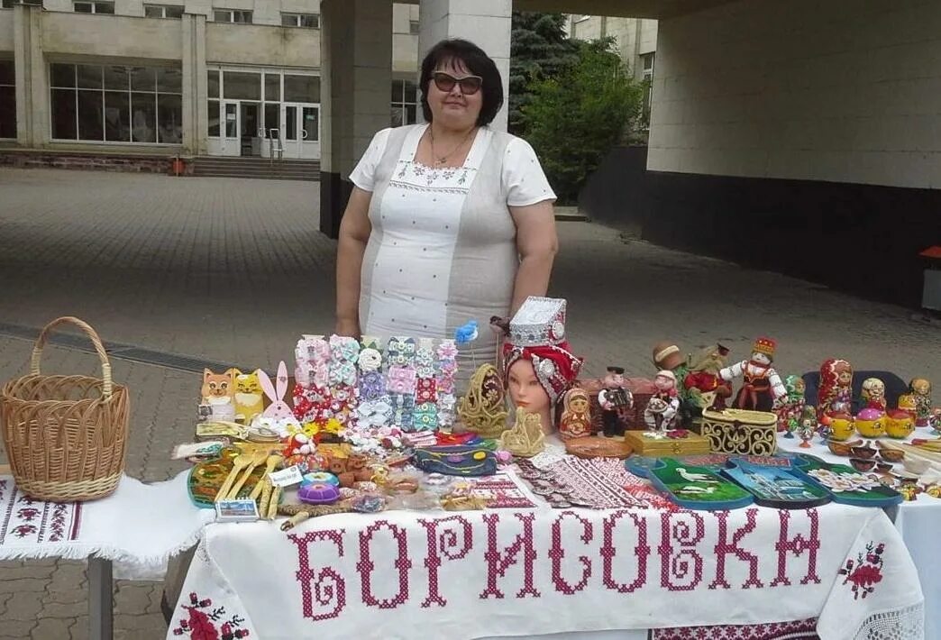 Борисовский сайт белгородская. Дом ремесел Борисовка. Русь Заповедная фестиваль. Борисовский дом ремесел фото. Борисовский район Белгородская область выставка.