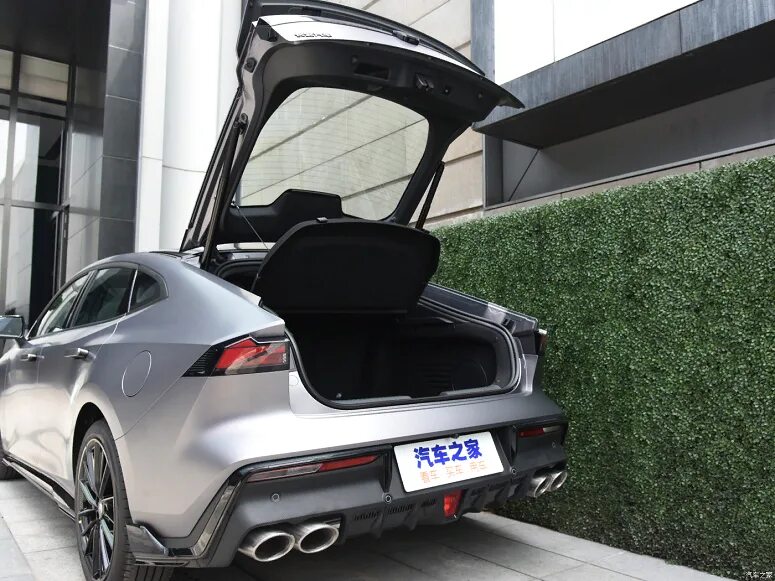 Uni v 2.0. Changan uni-v 2025. changan uni-k 2025. чанган седан 2025 uni v. uni-v 2025.