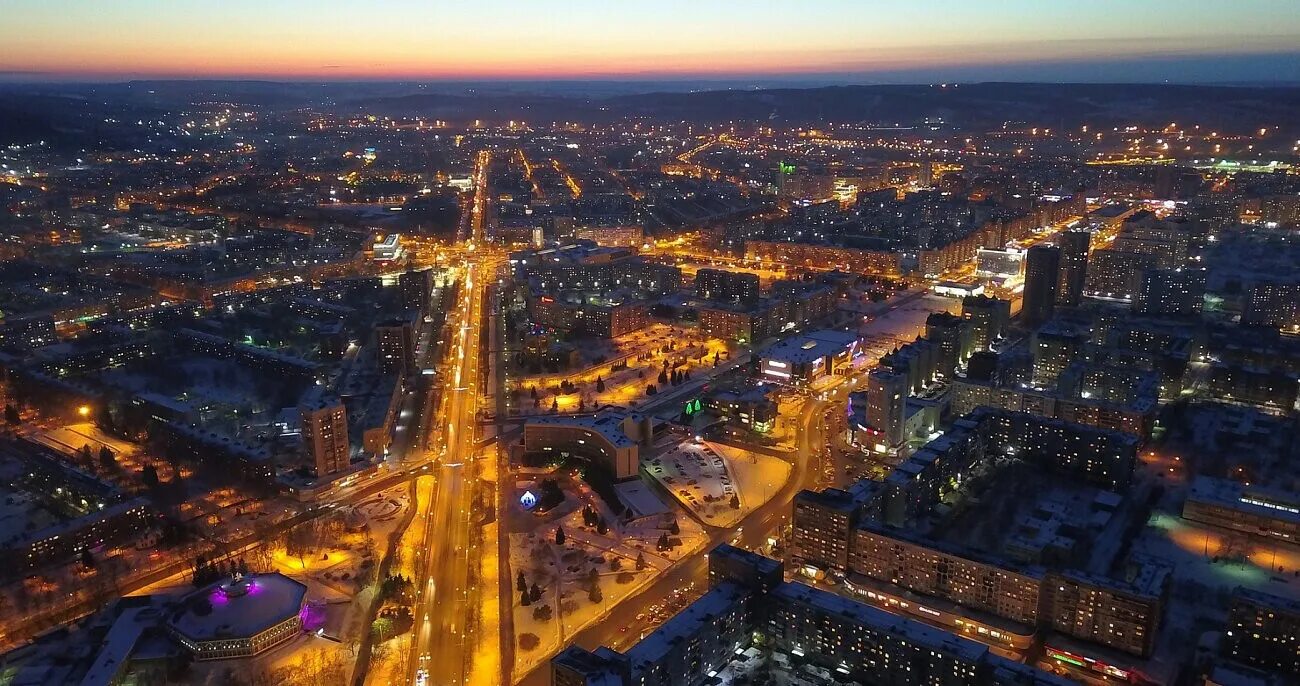 Возле завода "Москвич" повесили новую вывеску