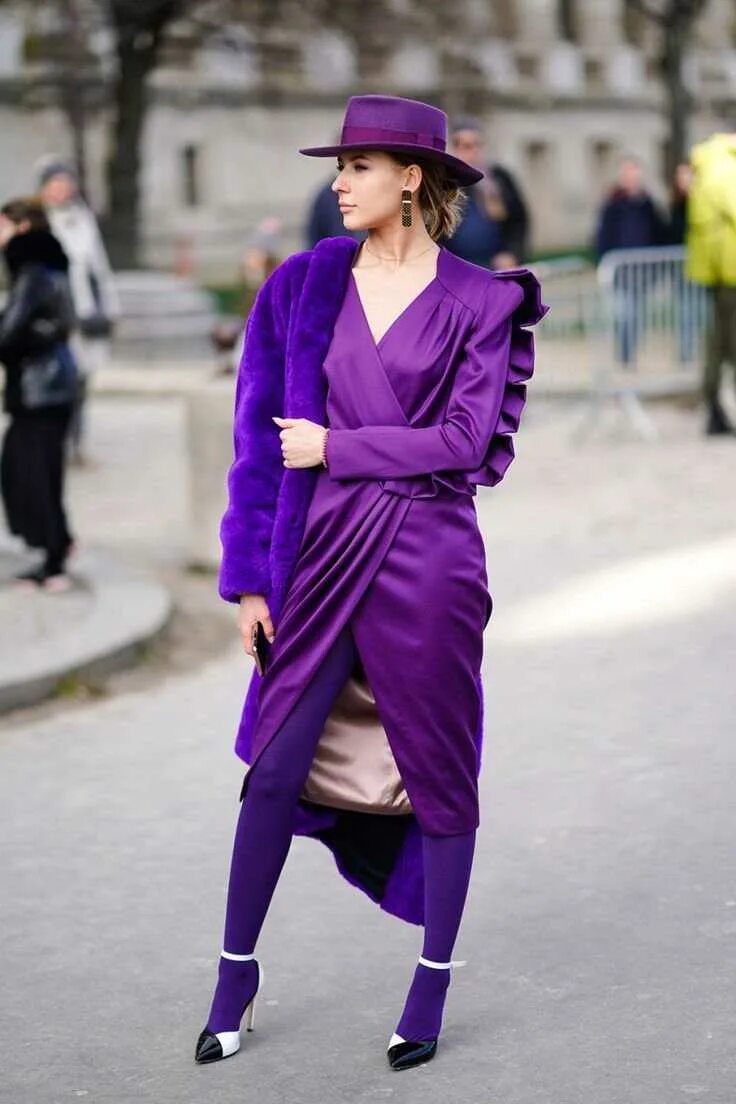 Фиолетовая комбинация. Фешион Пурпл. Фиолетовая одежда. Фиолетовый стиль одежды. Фиолетовый образ.