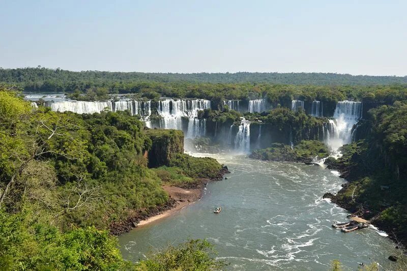 Игуасу шаховская. Водопады игуасу (cataratas do iguaçu). Водопад игуасу панорама. Водопад игуасу люди. Отель игуасу шаховская.