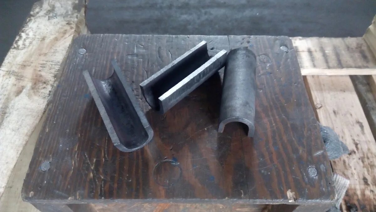 Сварка накладок. Сварка накладок. 5 мм полуавтоматом. Сварка двутавровых балок в стык. Приварка штуцера к трубе ду200.