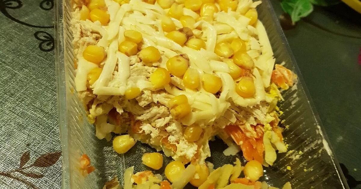 Рецепт салатов без кукурузы. Мимоза с кукурузой. салат мимоза с кукурузой. украшение салата мимоза кукурузой. украшение салата мимоза из кукурузы.