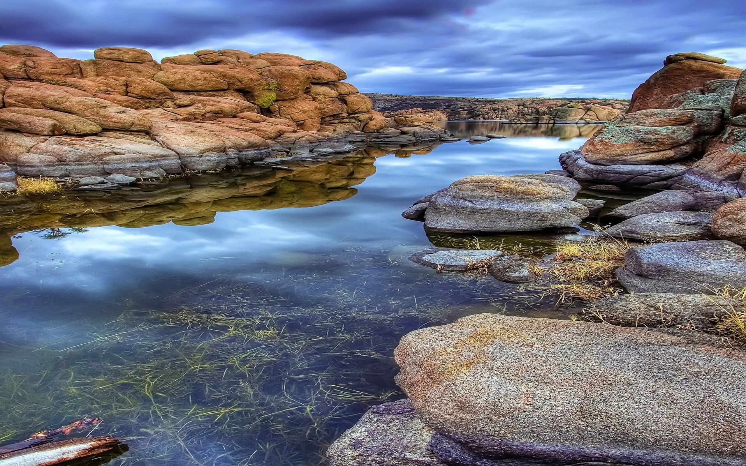 Stone river. Стоун Ривер. Река HDR. Пейзаж на Камне. Большой камень у реки.