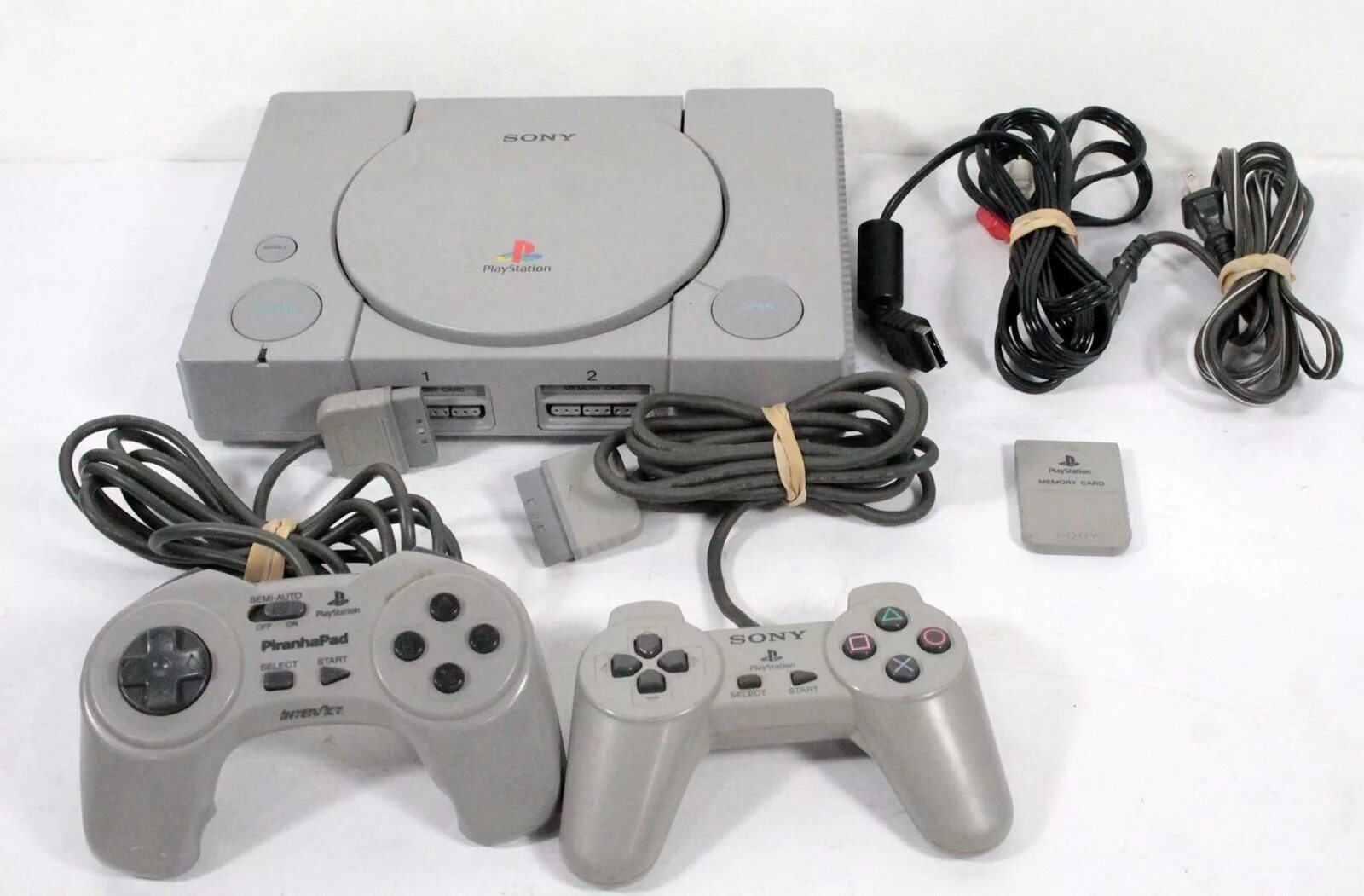 Пс 1а. Sony ps1. Sony PLAYSTATION 1 1995. Приставка Sony ps1. Sony PLAYSTATION ps1.