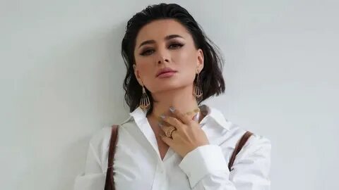 Траннилер мен лесбиянкалардың қатысуымен толық метражды порнофильмдер