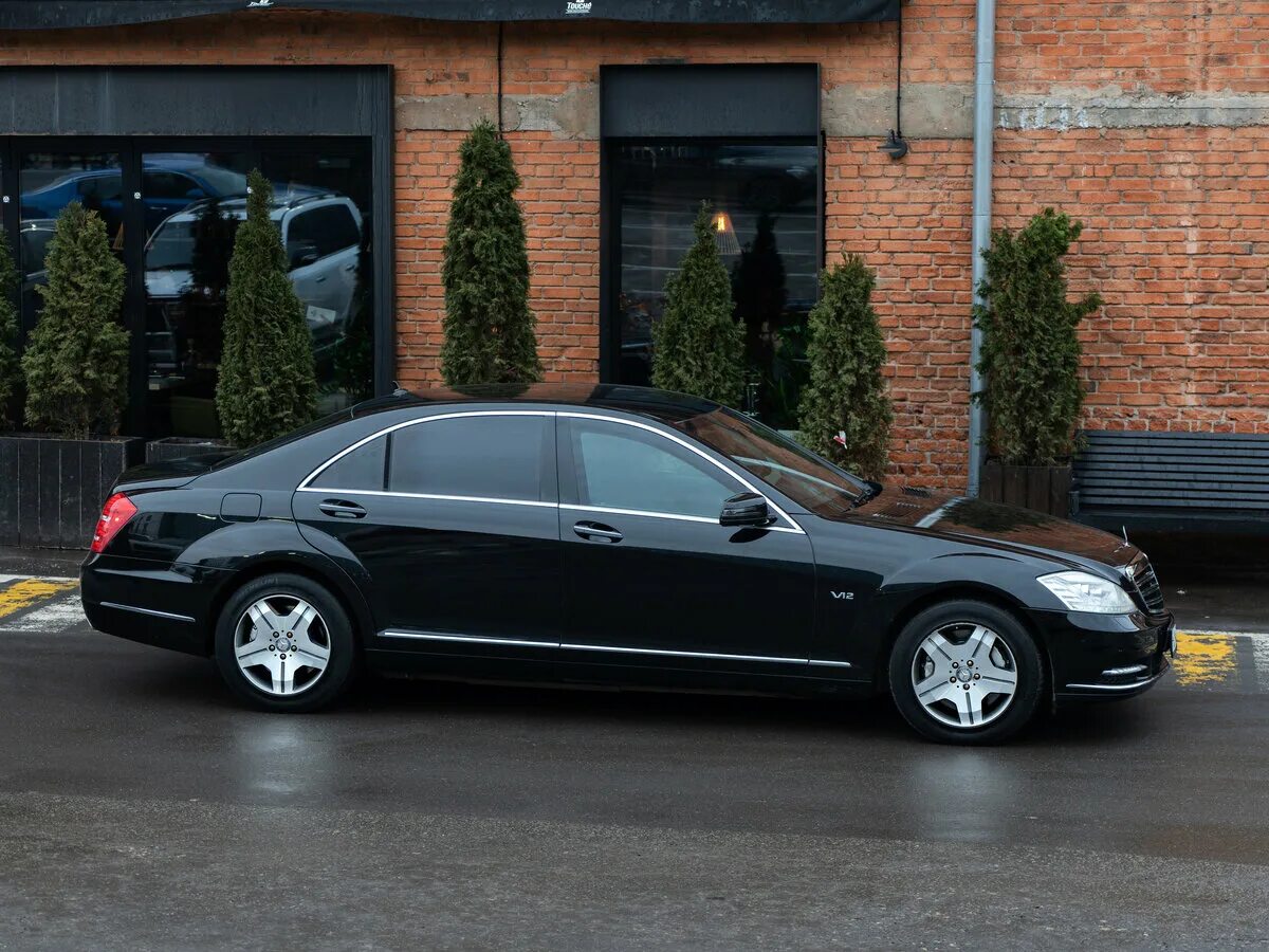 Мерседес 221 s класс. Mercedes s221 long. Mercedes s class w221 long. Мерседес 221 long. Мерседес 600 221.