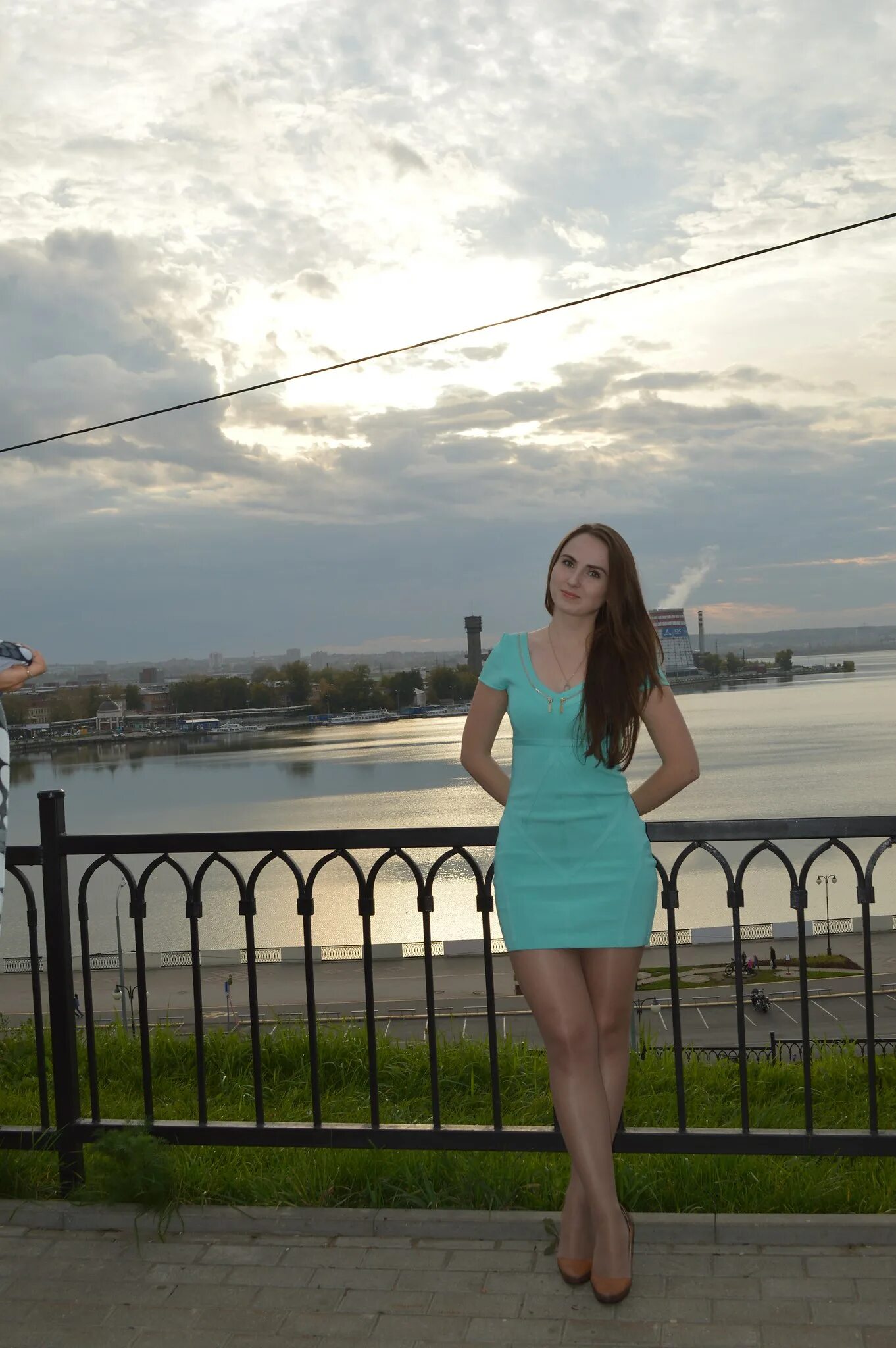 Одинокие женщины в ижевске. Девушки ижевска. Красивые девушки ижевска. Взрослые женщины ижевска. Красивые женщины ижевска.