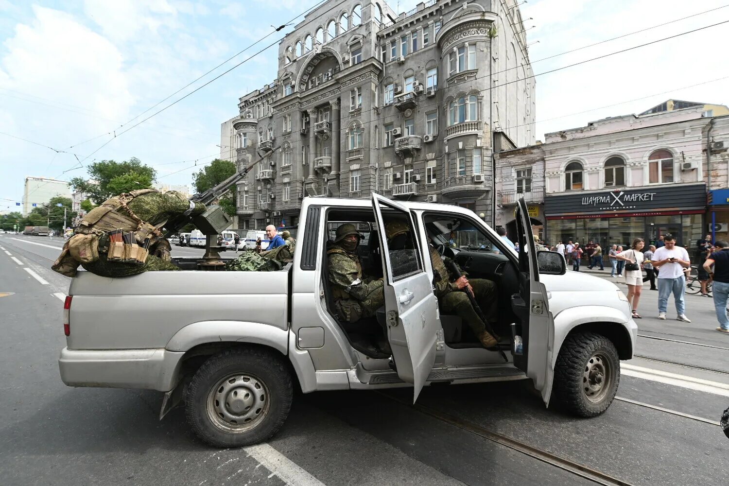 ЧВК Вагнер в Ростове-на-Дону 24. ЧВК Вагнер мятеж Ростов. Мятеж Вагнера Ростов на Дону. Военные фото. Нападение на дону