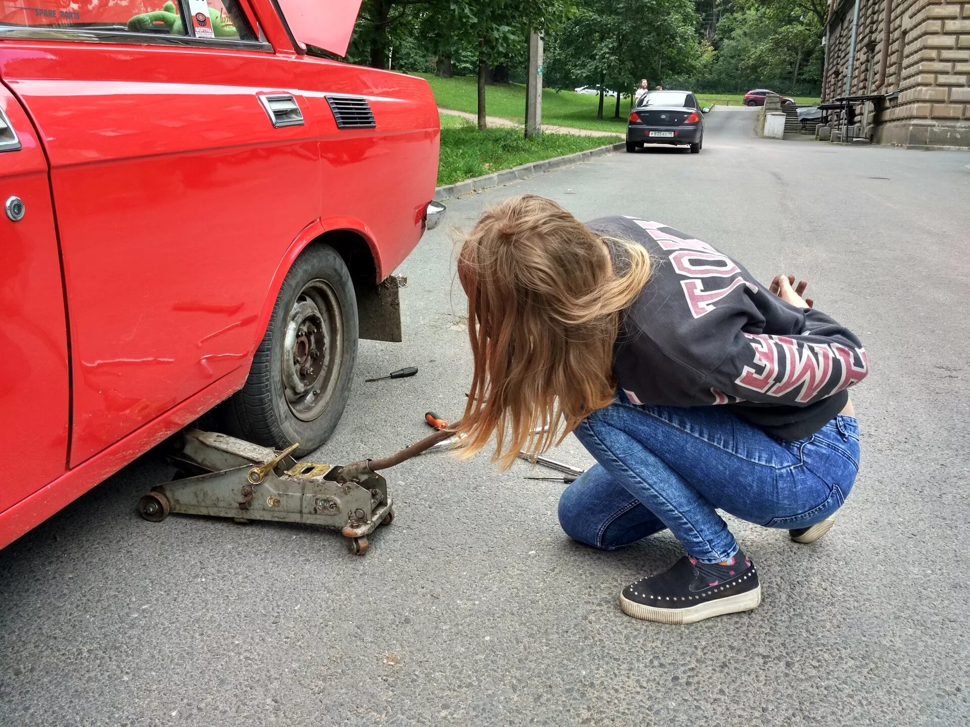 Смех машины. Автоприколы. Прикольные авто ролики. Ролики про автомашины. Автоприколы 2021 года смех до слёз.