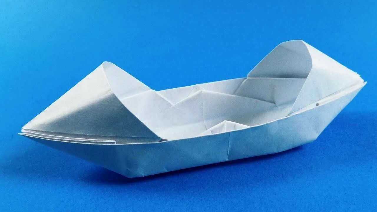 Покажи кораблик из бумаги. Оригами лодка. Кораблик из бумаги. Бумажный кораблик. Оригами кораблик.