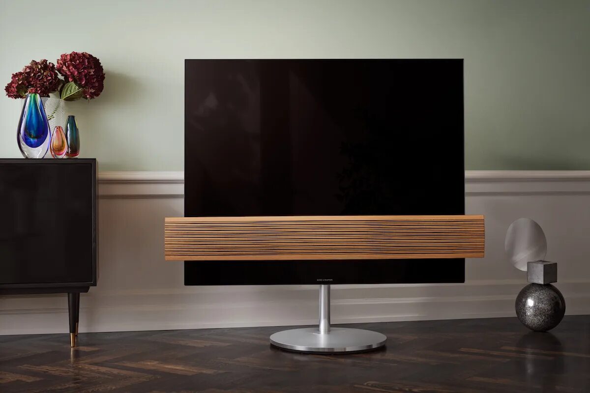 Телевизор bang. Bang Olufsen BEOVISION. Bang & Olufsen BEOVISION Eclipse. Телевизор Bang & Olufsen BEOVISION 11-55 55". ТВ B&O 65" BEOVISION Eclipse 2nd Gen.