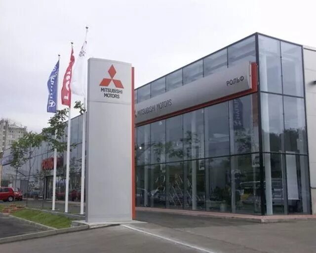 1 автосалон мицубиси. Mitsubishi рольф. Mitsubishi дилер. 40. Mitsubishi дилер.