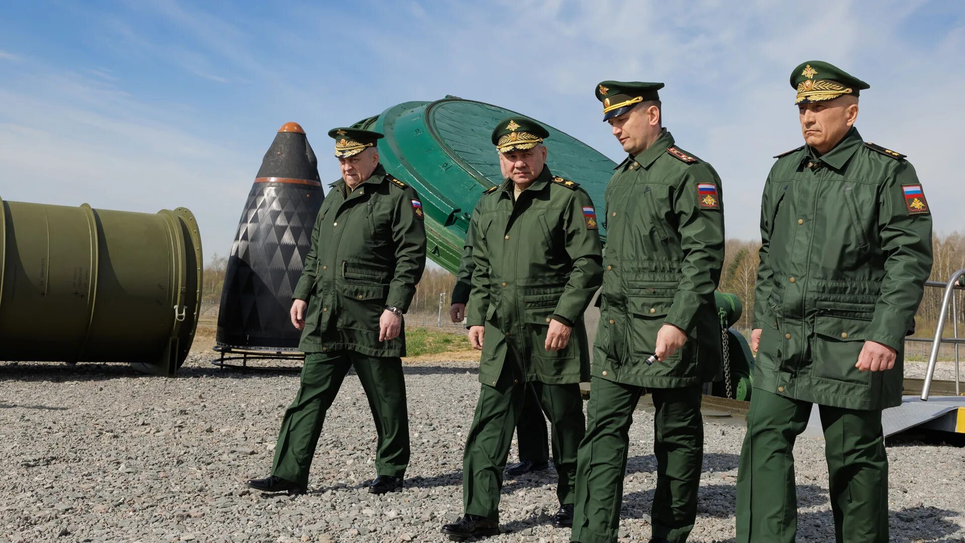 Командующий РВСН Каракаев. Шойгу РВСН. Форма ракетных войск. Ракетные войска стратегического назначения.