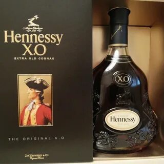 Hennessy extra old cognac