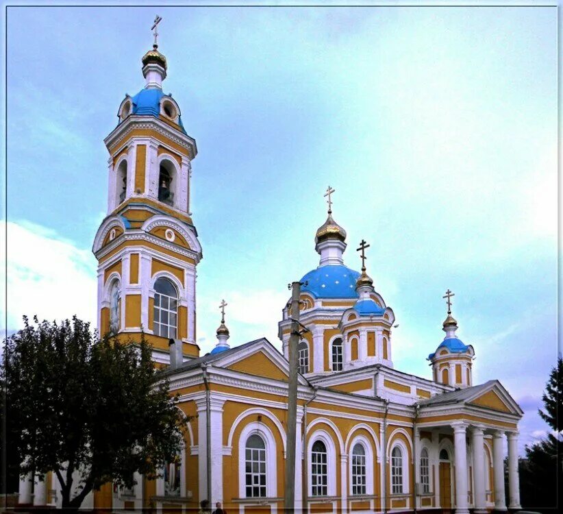 Храм курск сайты. Церковь Вознесения Господня Курск. Вознесенский храм Курск. Николаевский храм Курск.