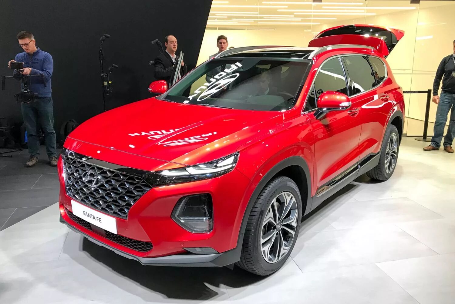 Fe 2018. Hyundai santa fe 2018. hyundai санта фе 2018. комплектации хендай санта фе 2018. новый hyundai santa fe 2019.
