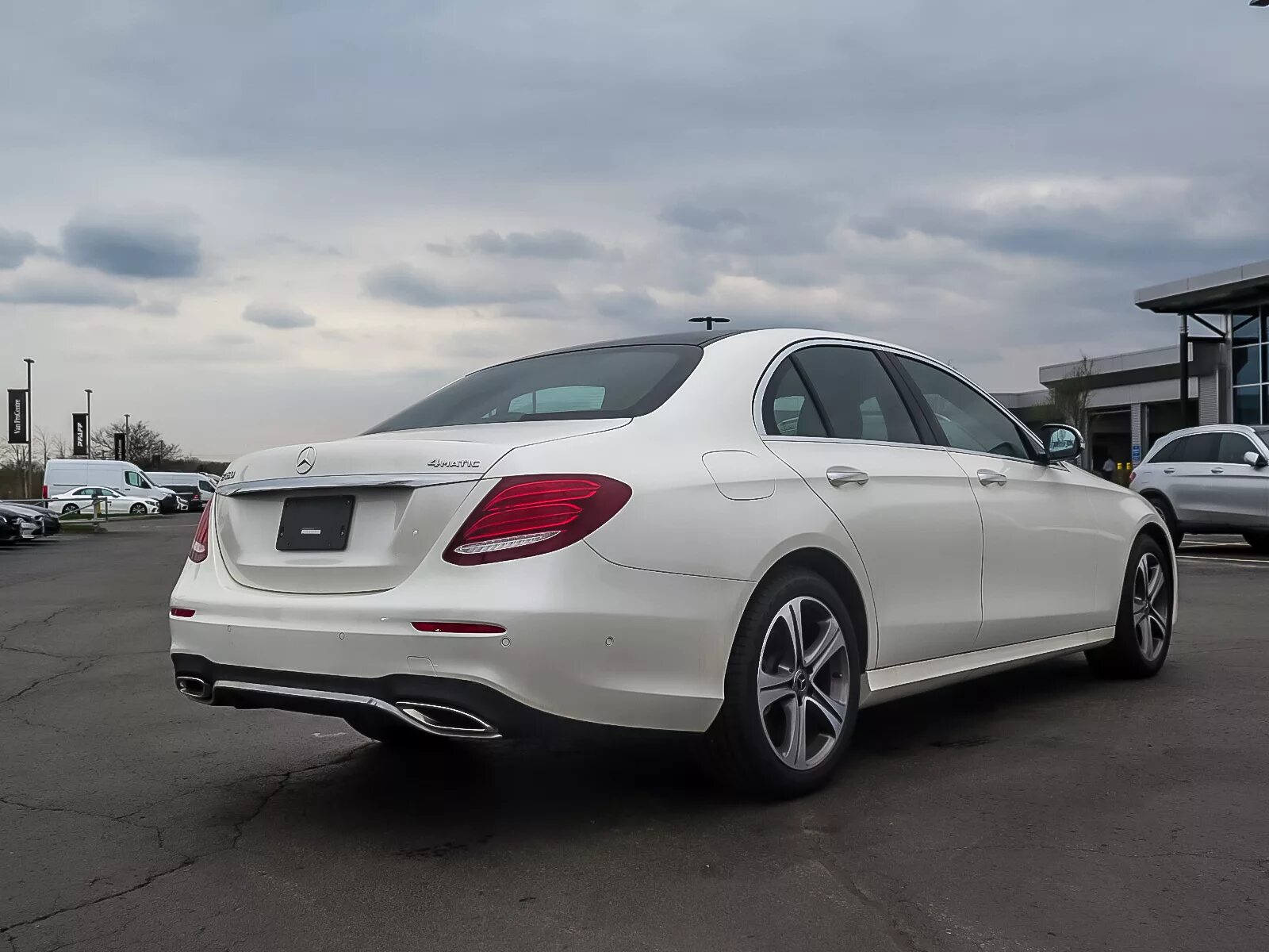 Mercedes 450 4matic. Мерседес Бенц е450 4 matic. Mercedes e450 4 matic. Мерседес e450 4matic 2019. E450 Mercedes AMG.