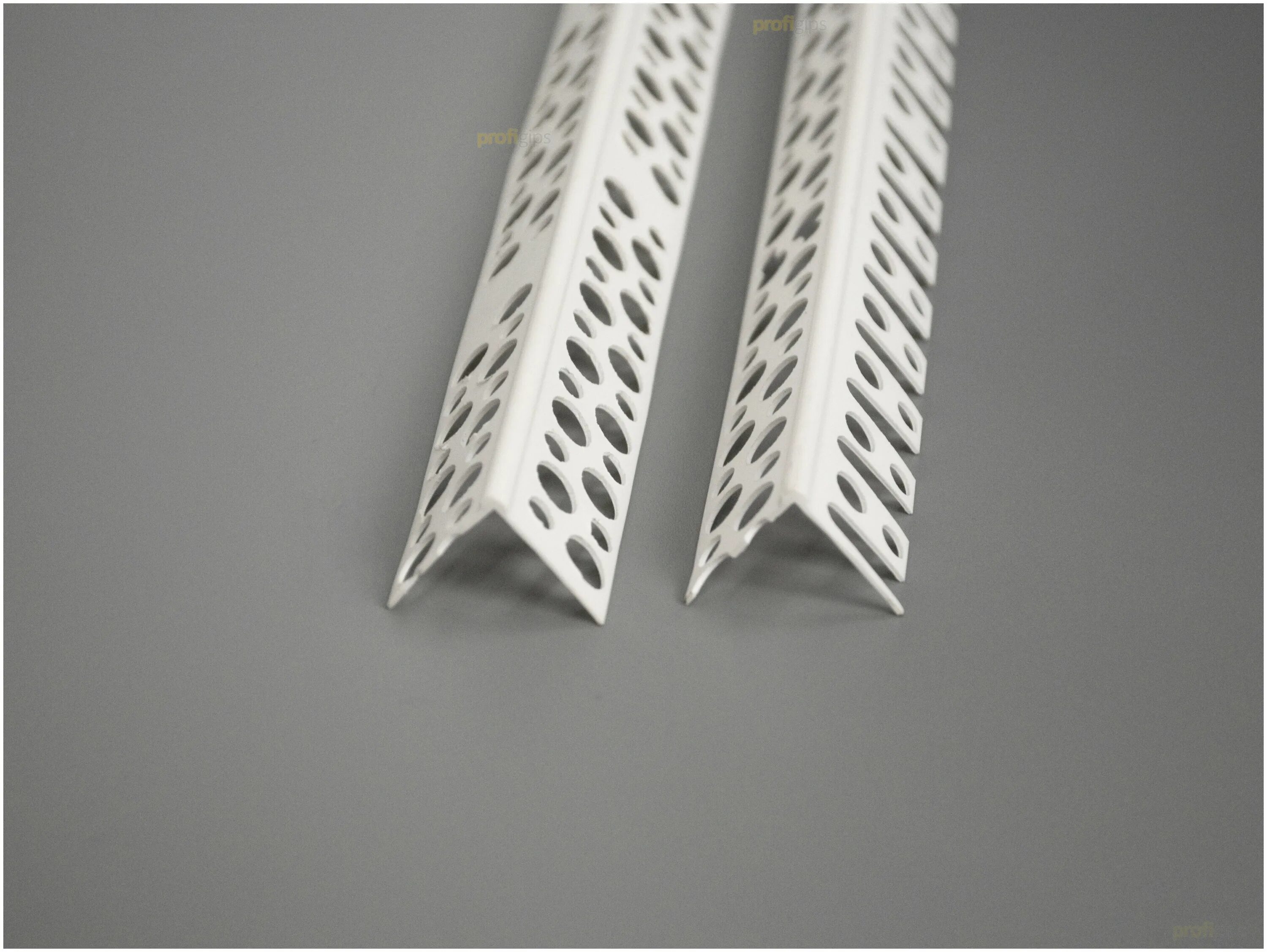 арочный уголок пвх. арочный уголок пвх. уголок 20*20мм. угол пвх дуб северный 20*20*2700мм. угол пвх 30 30 2700мм белый.